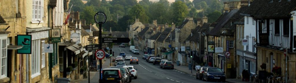 Burford High street looking down to the River Windrush